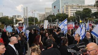 מחאת מאבק הגלימות בביהמ"ש השלום ת"א