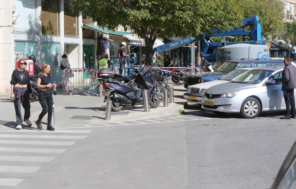 למה כזה מרחוק?
(צילום: מוטי לבטון) פפראצי