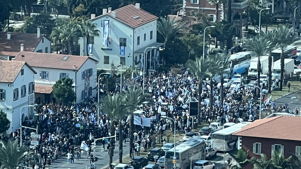 שביתת העסקים להצלת הדמוקרטיה
