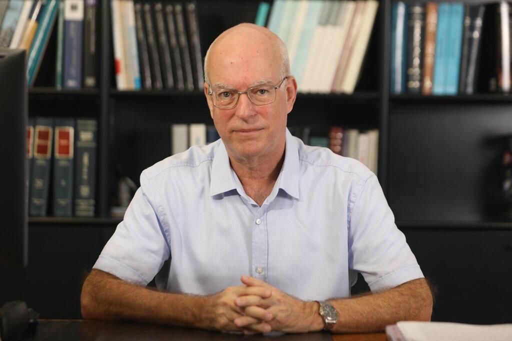 פרופ' אריאל פורת, נשיא אוניברסיטת ת"א: "משבר חוקתי עלול להביא למלחמת אזרחים" (צילום: אוניברסיטת תל אביב) פרופ' אריאל פורת, נשיא אוניברסיטת תל אביב