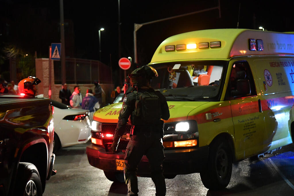 שכונת נווה יעקב, אמש ( צילום: יואב דודקביץ') זירת הפיגוע