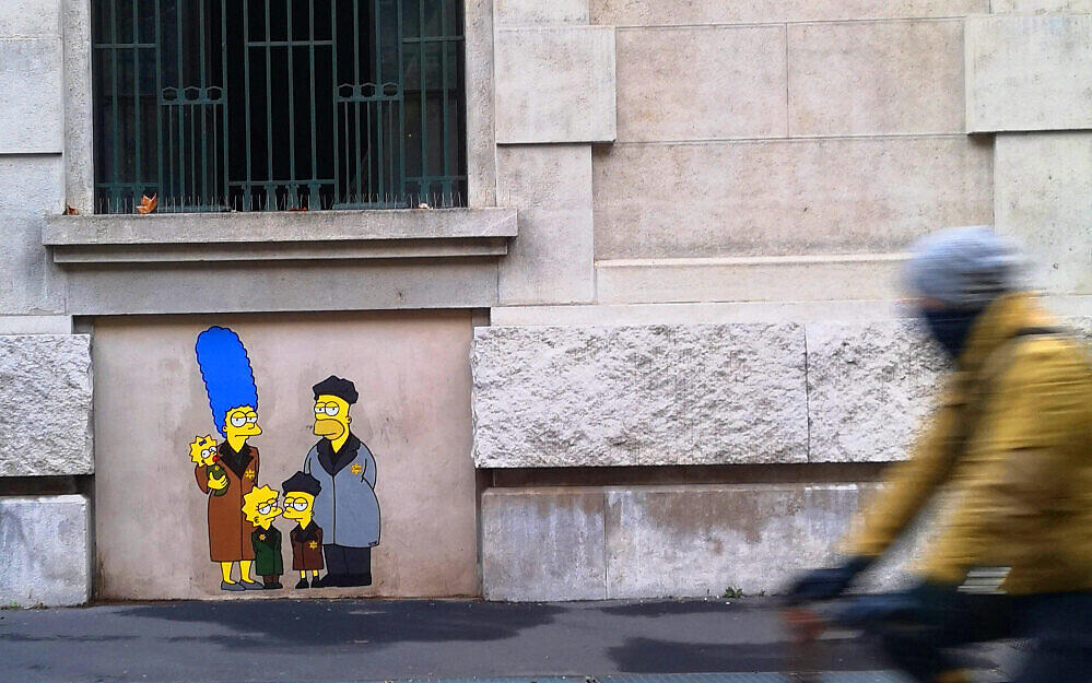Simpson's characters on with yellow stars in Milan 