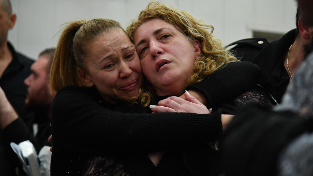 הקרובים של רפאל בן אליהו ז"ל בהלוויתו