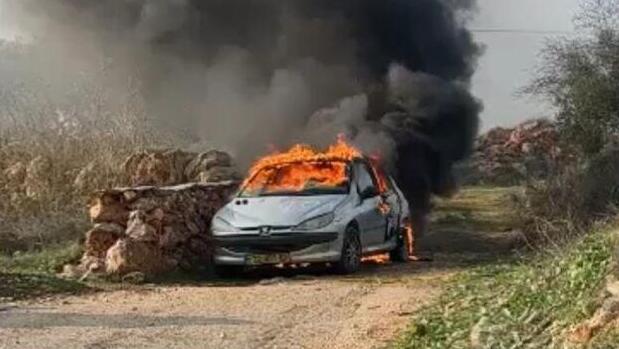 רכב עולה באש בתורמוסעיא , בנימין