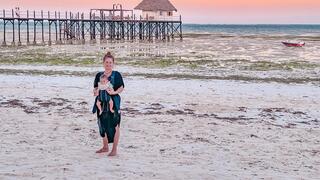 שרון ענבר ובנה מואנה