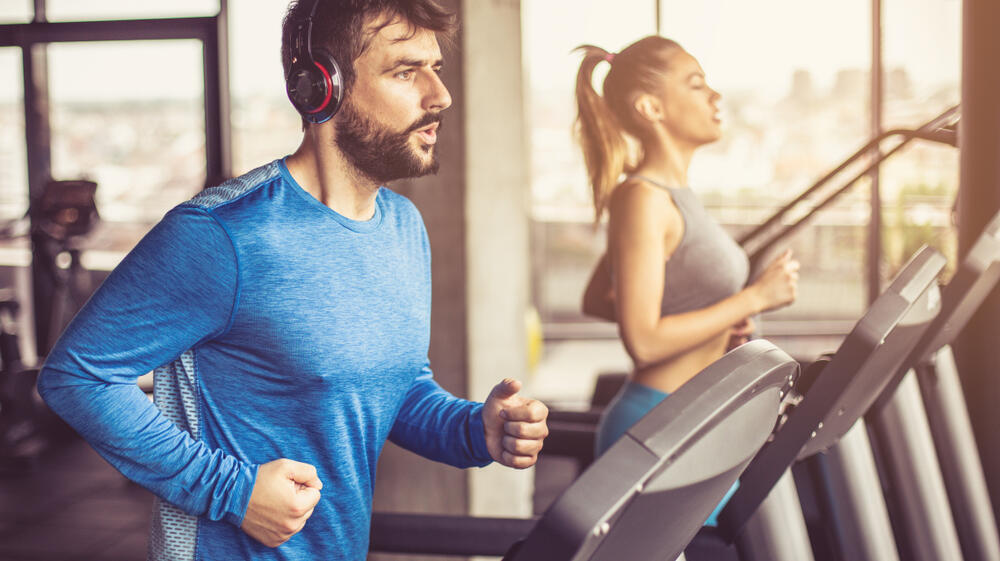 ריצה הליכון מכון כושר אירובי פעילות גופנית