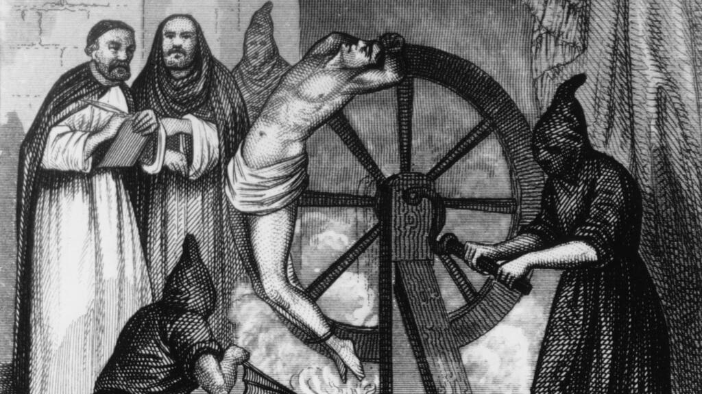 ציור של אסיר שעובר עינויים בידי האינקוויזיציה הספרדית