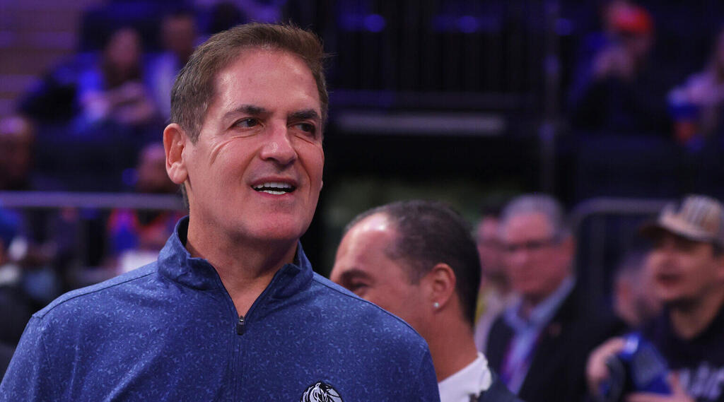 Mark Cuban seen during a game between the Dallas Mavericks and the New York Knicks at Madison Square Garden in New York City, Dec. 3, 2022 