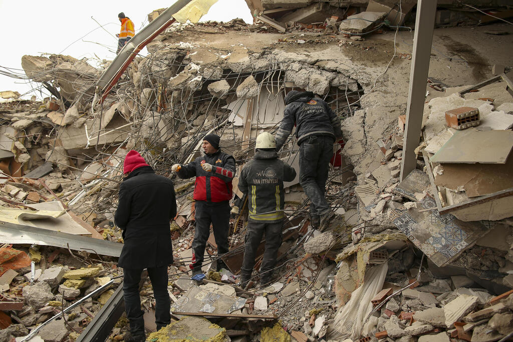 מלטיה טורקיה רעידת אדמה הרס הריסות חורבות חורבן  משבר 