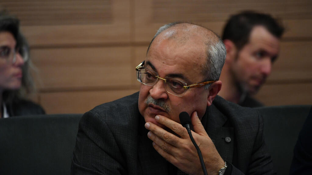 "אני שמח שסמוטריץ' לא אמר את הדברים באנגלית, כי אז ביידן לא היה מבין". טיבי (צילום: יואב דודקביץ' ) אחמד טיבי בועדת החוקה בכנסת