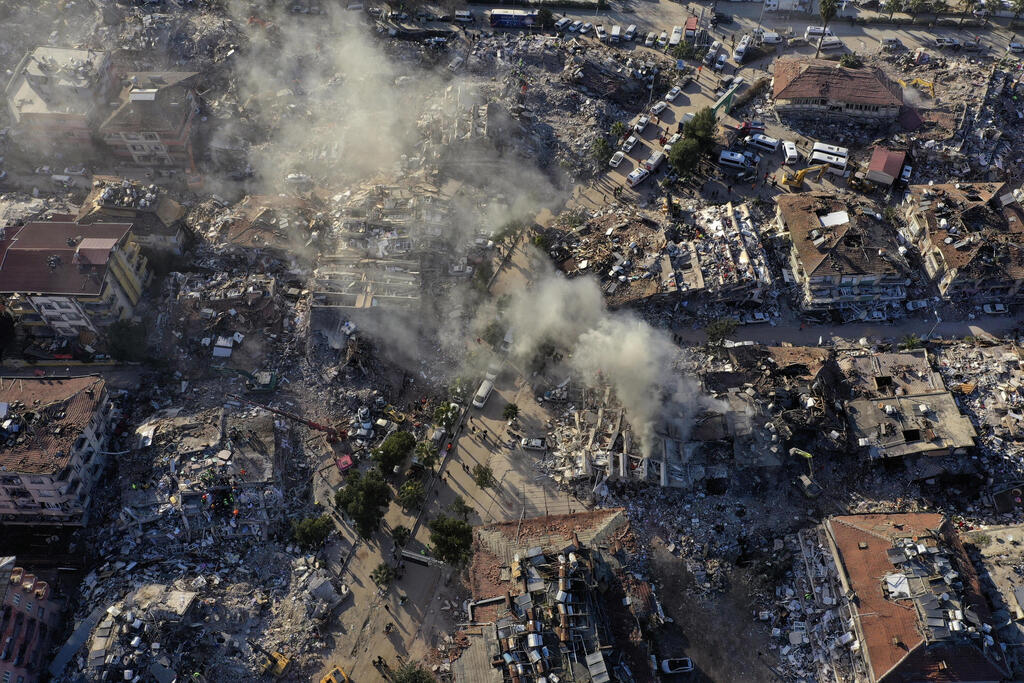 ההריסות בקרמאנמרש (צילום: דובר צה"ל) משלחת הסיוע הרפואי של צה״ל בטורקיה פתחה בית חולים בקהרמאנמרש