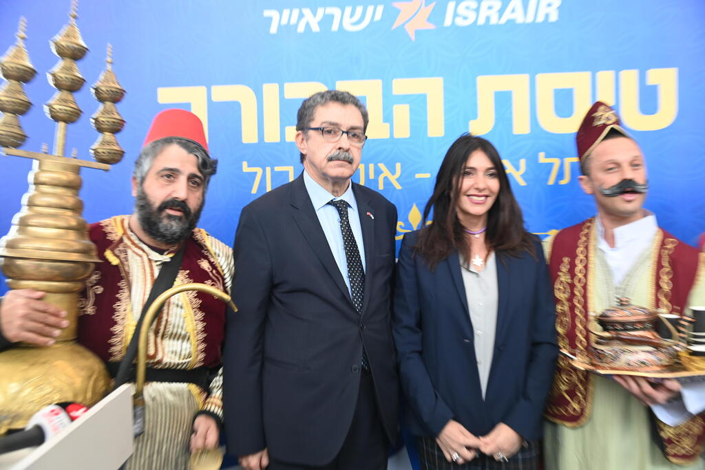 שרת התחבורה מירי רגב ושגריר טורקיה בישראל בהשקת הקו החדש של חברת ישראייר לאיסטנבול