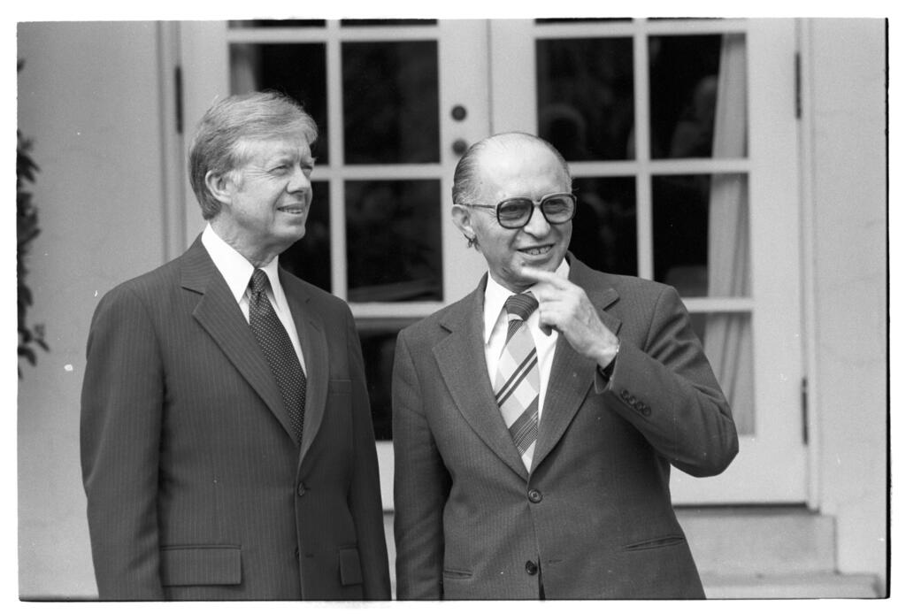 נשיא ארה"ב ג'ימי קרטר עם ראש ממשלת ישראל מנחם בגין 1980 בבית הלבן