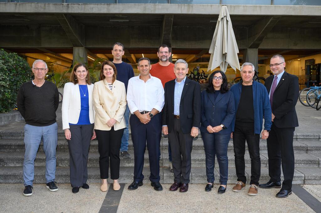 משלחת בכירים מנאס"א נפגשה עם צוות ULTRASAT במכון ויצמן למדע בשבוע החלל הישראלי, ינואר 2023