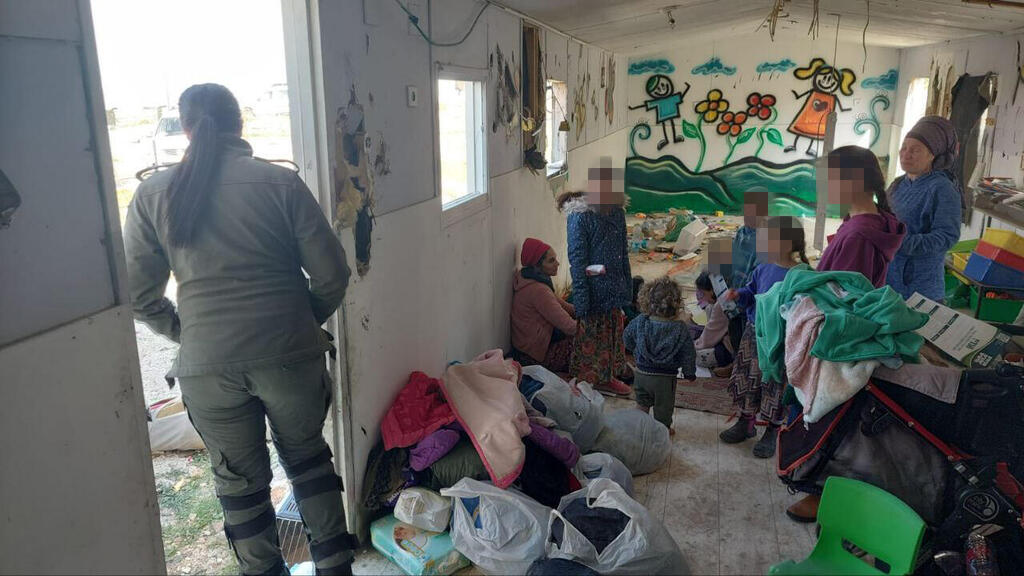 צילום: tps חיילים ומתנחלים באביתר