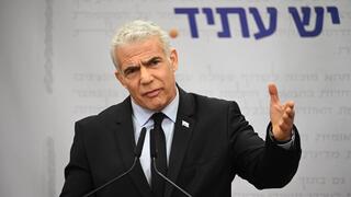 יאיר לפיד בישיבת סיעה