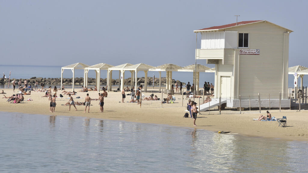 חוף הים בחיפה, במרץ (צילום: שרון צור) חוף הים בחיפה