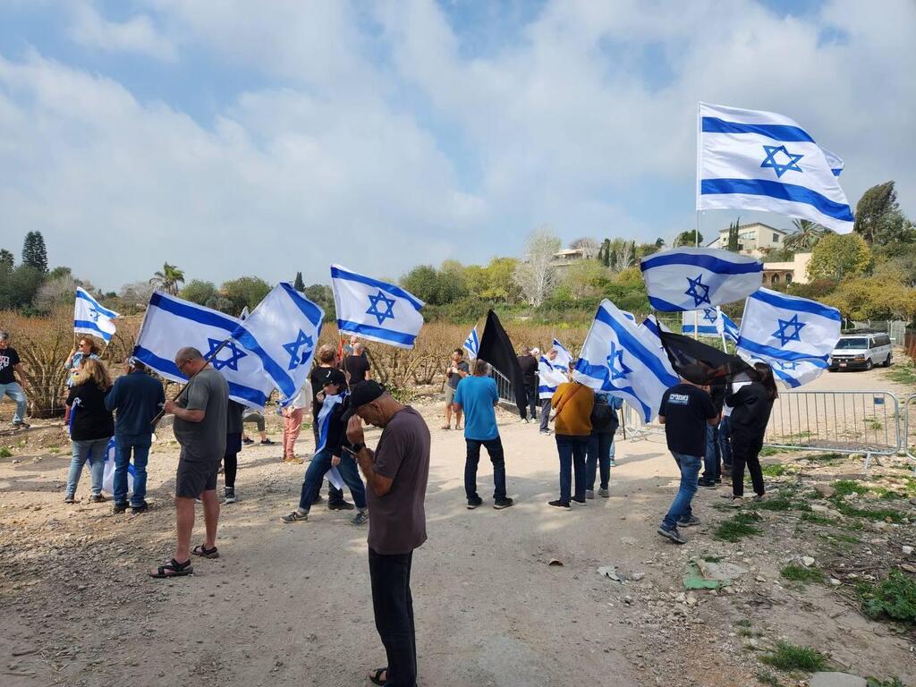 הפגנה ליד ביתו של שר הביטחון יואב גלנט