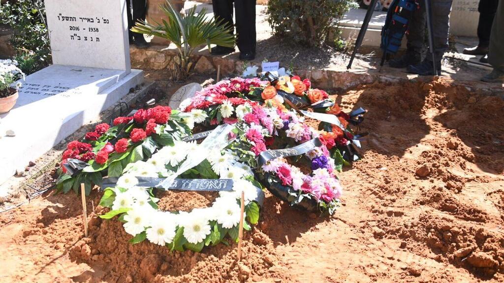 קברו של חיים טופול (צילום: יאיר שגיא) קברו של חיים טופול