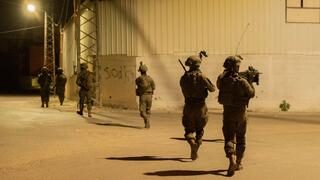 לוחמי צה"ל, שב"כ ומג"ב עצרו עשרה מבוקשים ברחבי אוגדת יהודה ושומרון