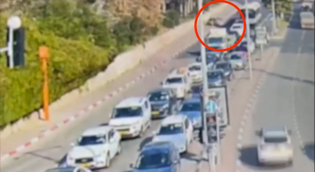 "רק בנס לא היו הרוגים כתוצאה מהתאונה מאחר והוא נסע מהר מאוד" תאונת פגע וברח בנוף הגליל