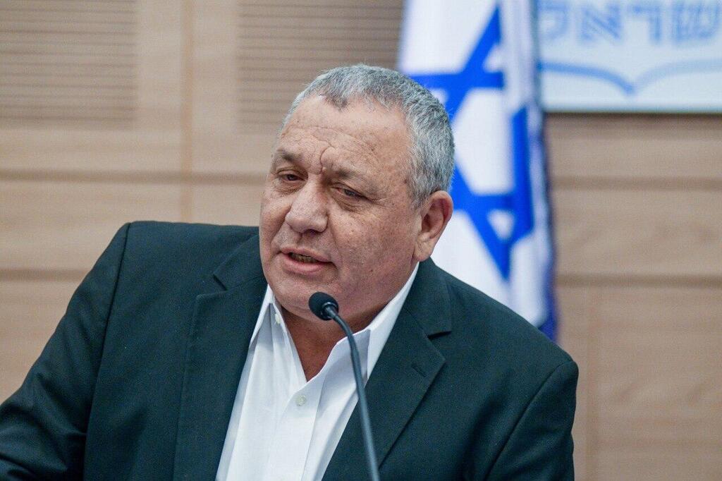 גדי איזנקוט בועדת החוץ והביטחון (צילום: רפי קוץ ) ועדת החוץ והביטחון