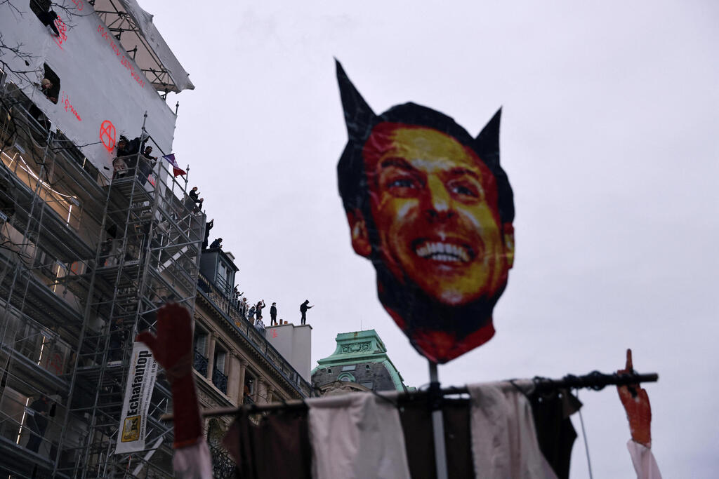 France Paris protester contre la réforme des retraites