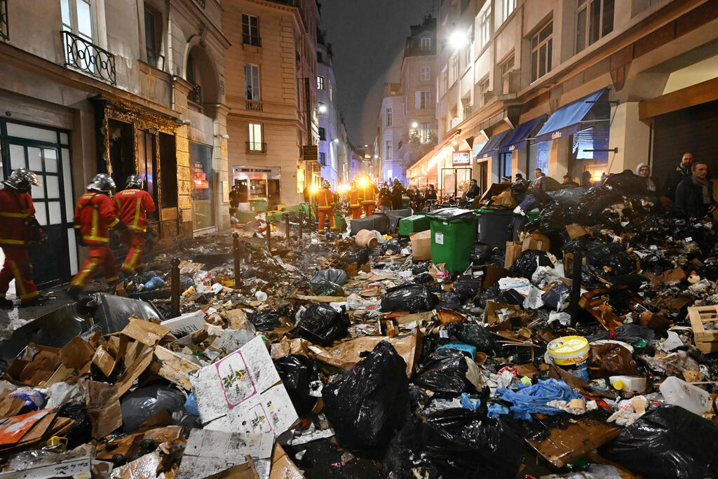 France Paris poubelle protester contre la réforme des retraites