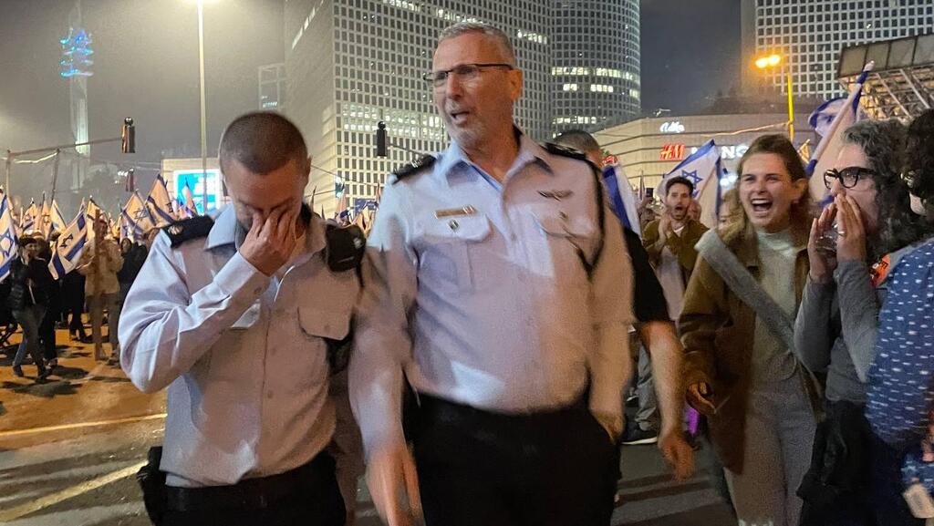 ניצב אשד הפגנה מחאה תל אביב 