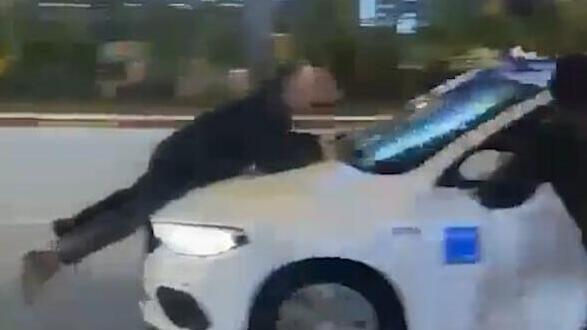 ניסיון דריסה בגדרה במהלך ההפגנות