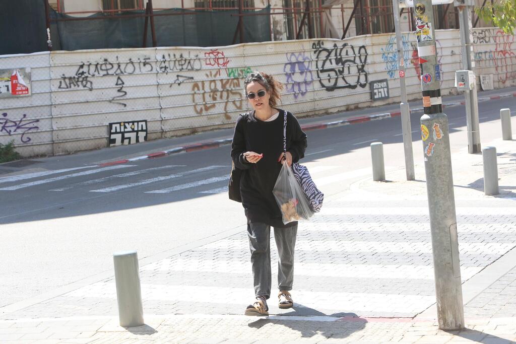 זרקה על עצמה משהו ויצאה. יעל אבקסיס (צילום: מוטי לבטון) פפראצי