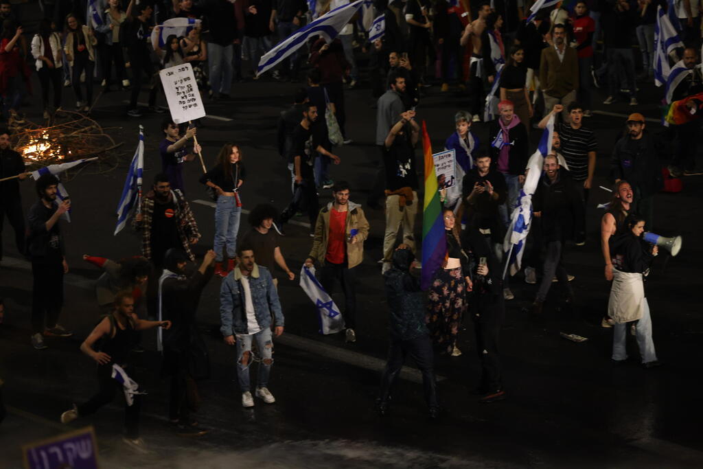 הפגנה נגד המהפכה המשפטית, תל אביב