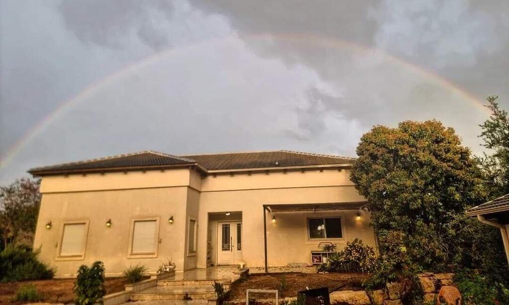 קשת בכפר הס, הבוקר (צילום: יאיר שגיא) קשת בכפר הס