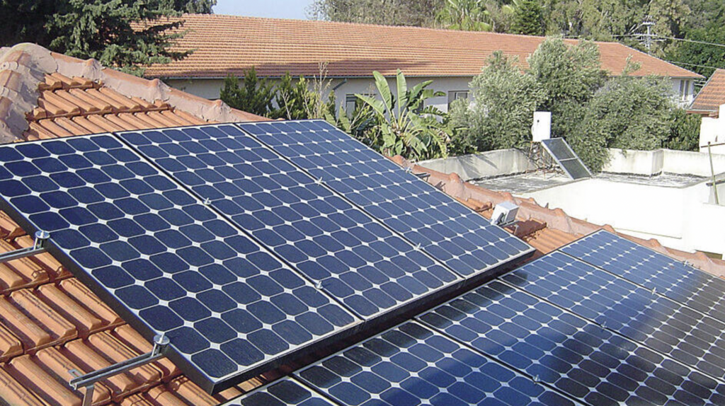 Solar panels (Photo: Gil Nezer) Solar panels