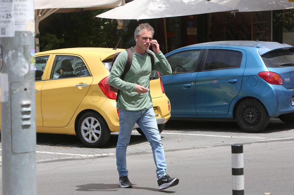 כל אחד הולך לדרכו (צילום: מוטי לבטון) פפראצי דינה סנדרסון יובל שפרמן