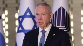 מעמד הקראת שמות חללי מערכות ישראל בהיכל הזיכרון הממלכתי בהר הרצל במעמד שר הביטחון ומנכ"ל משרד הביטחון