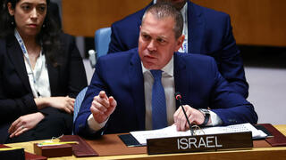 שגריר ישראל באו"ם גלעד ארדן בדיון במועצה של מועצת הביטחון בסוגייה הפלסטינית
