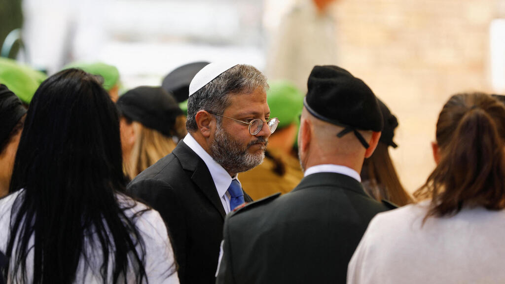 יום  הזיכרון בבית העלמין הצבאי בבאר שבע