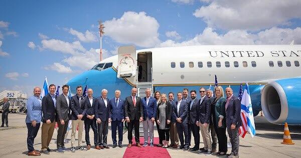 Kevin McCarthy arrives at the head of a bi-partisan delegation of House members 