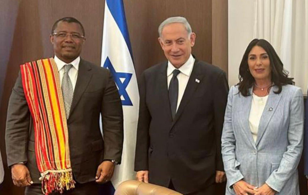 Le Premier ministre Binyamin Netanyahu a rencontré le principal candidat à la présidence à Madagascar, Sitani Randrianasoloniakou