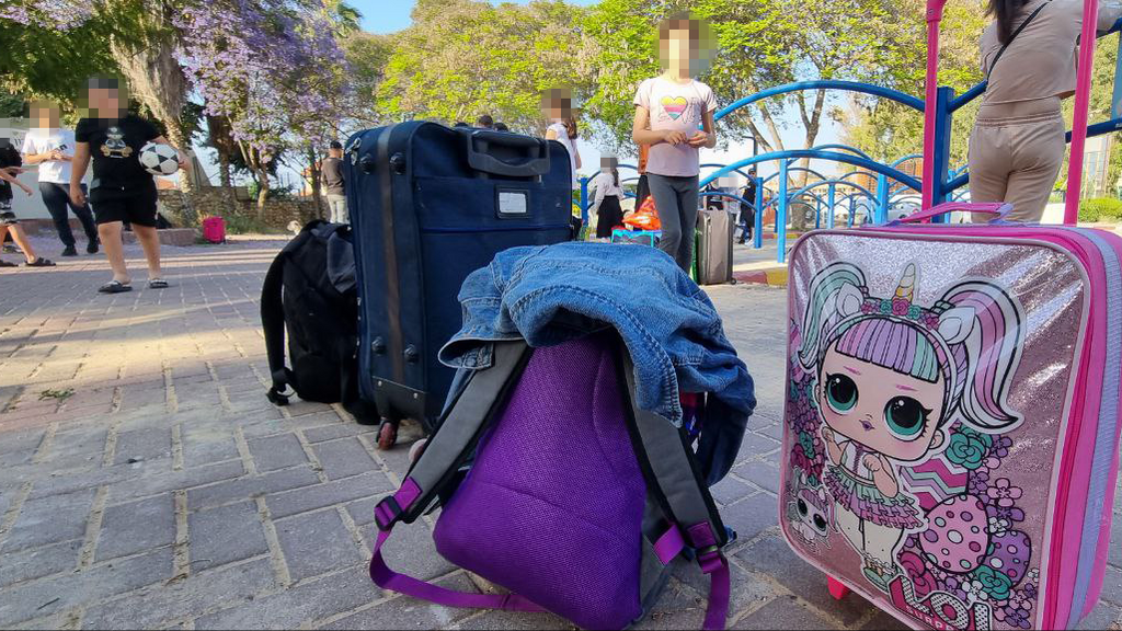 שדרות פינוי משפחות ילדים מבצע מגן וחץ