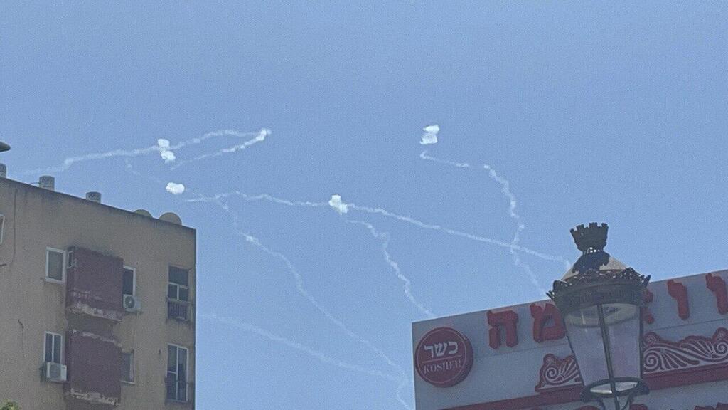התגובה הגיעה. יירוטים בשמי העוטף (צילום: איתן גליקמן) יירוטים בשמי אשקלון