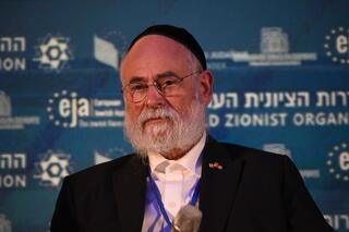 הרב ג'ייקובס. "אנטישמיות עולה בהולנד"