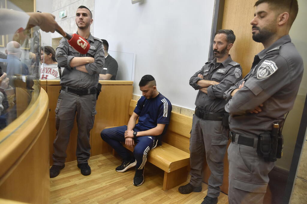 הוריו של יואל התחננו, אבל השופט הורה: לשחרר למעצר בית את הנאשם ברצח