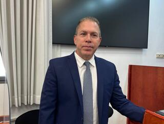 גלעד ארדן