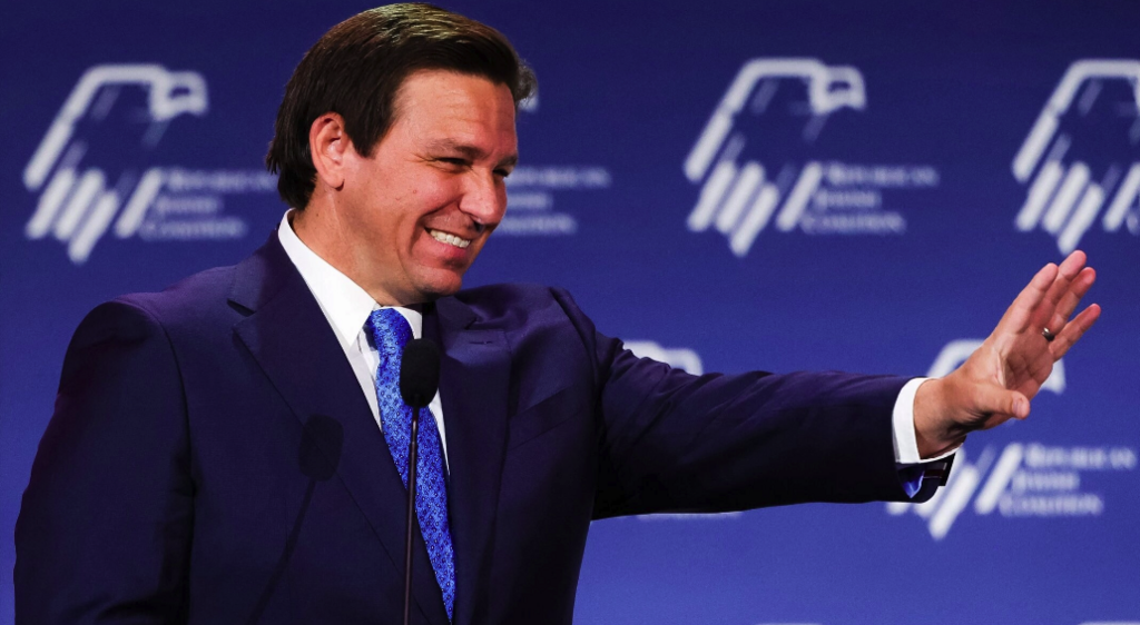 Republican Florida Governor Ron DeSantis waves to supporters at the Republican Jewish Coalition Annual Leadership Meeting in Las Vegas, Nov. 19, 2022 