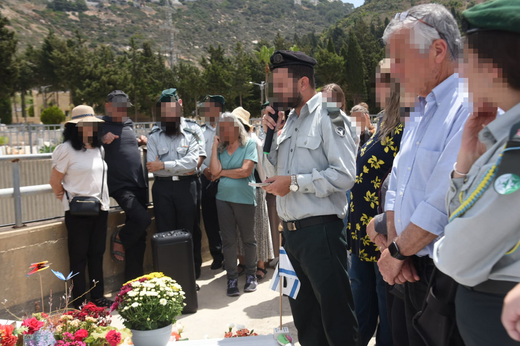 האזכרה לסרן ת' (צילום: אביהו שפירא) אזכרתו של סרן ת' ז"ל
