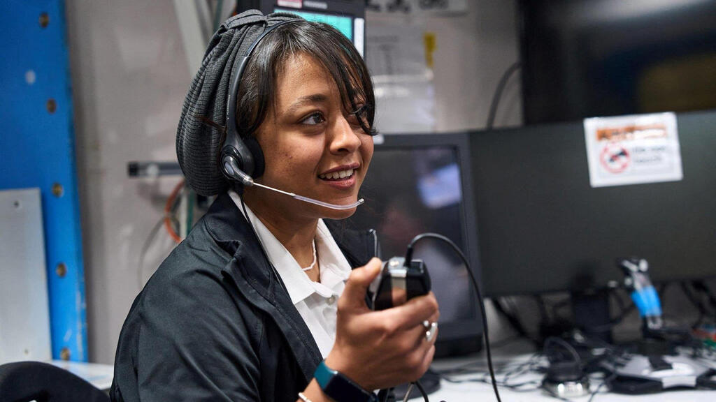 Rayyanah Barnawi, a breast cancer researcher, is the first Saudi woman to voyage into space (Photo: Saudi Press Agency, Reuters) רייאנה ברנאווי