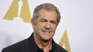 Mel Gibson makes surprise public appearance in Vince Vaughn's Hollywood Walk of Fame star event