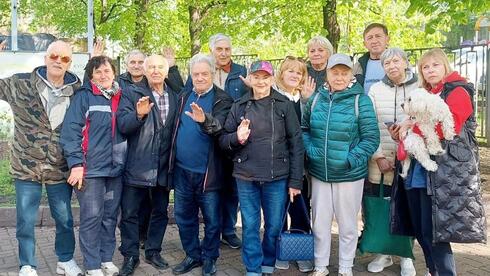 Kyiv's Jewish community elders return home after months at Polish shelter - Vimarsana News